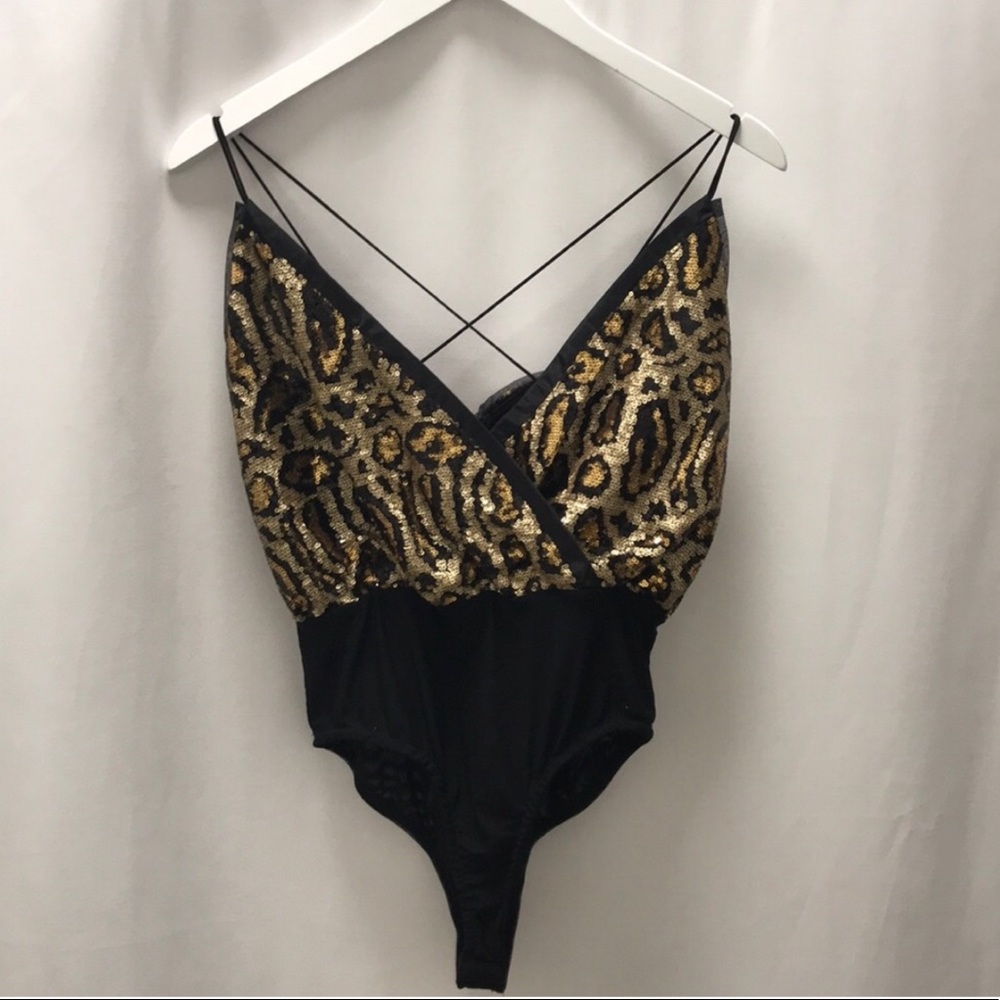 Leopard/Cheetah sequin bodysuit, Med